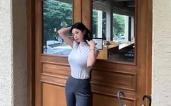 亚洲精品国偷拍自产在线观看蜜桃